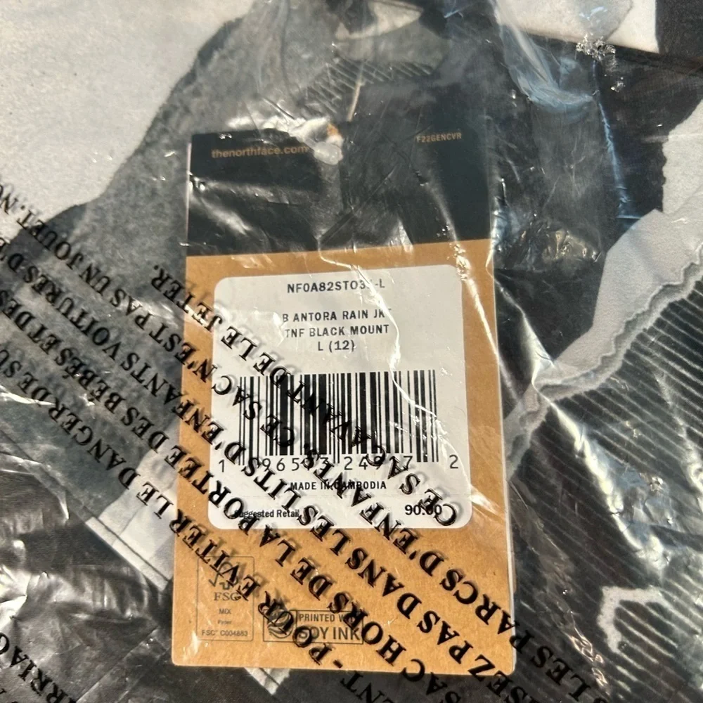 The north face Boys’ Antora Rain Jacket in TNF Black Mountain Traverse P…
